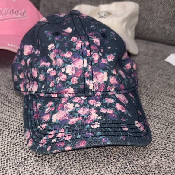 Baseball Cap Set - Picture 9 of 11